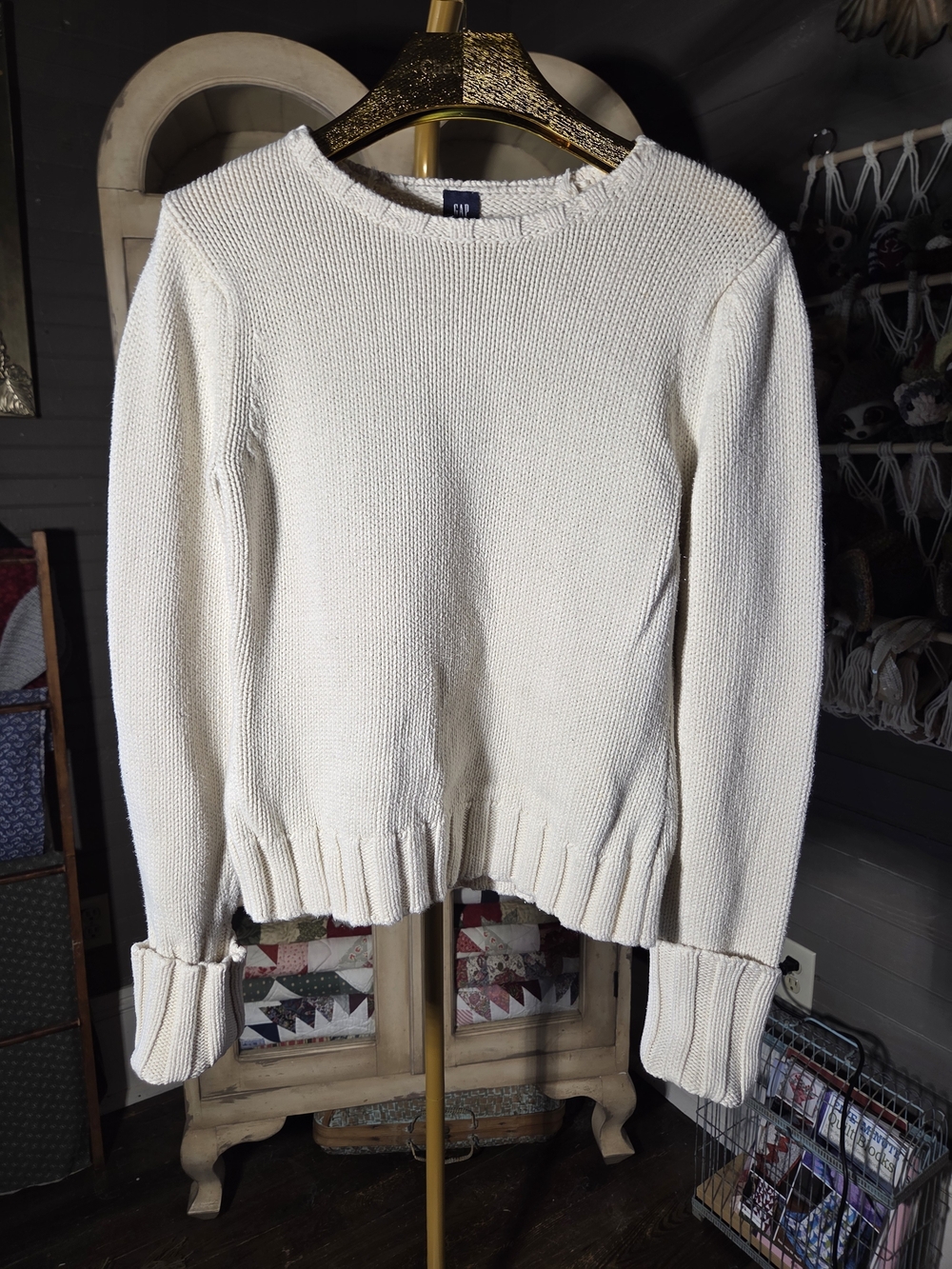 Classic Women’s Crewneck Sweater - Ivory